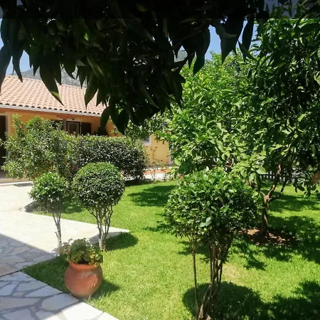Apartment Daglas Summer House *