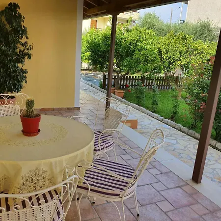 Apartman Daglas Summer House Nidrí