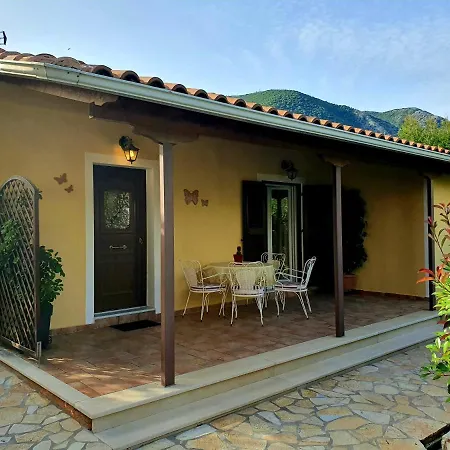 Daglas Summer House Apartman Nidrí
